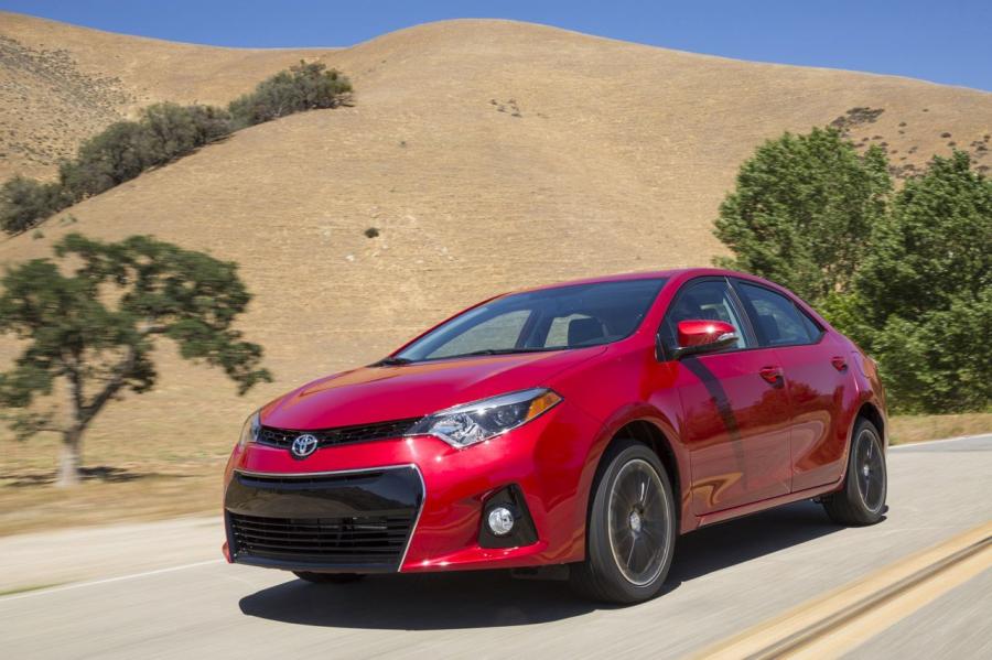  Toyota Corolla 2014 года  (фото 30 из 212)